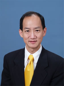pic of Dr. Lee